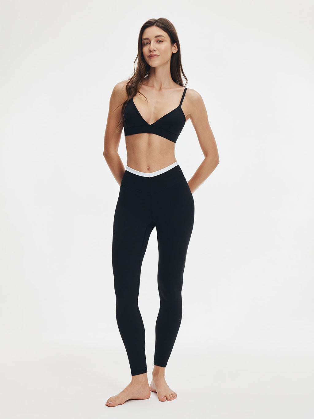 Avenza Triangle Bra #Black